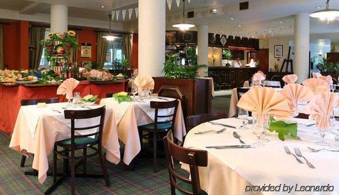 Отель Ibis Styles Paris Saint Ouen Ресторан фото