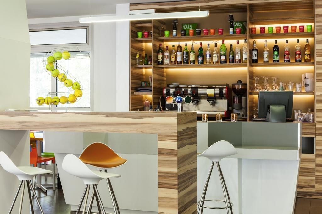 Отель Ibis Styles Paris Saint Ouen Экстерьер фото