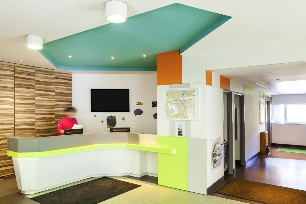 Отель Ibis Styles Paris Saint Ouen Экстерьер фото